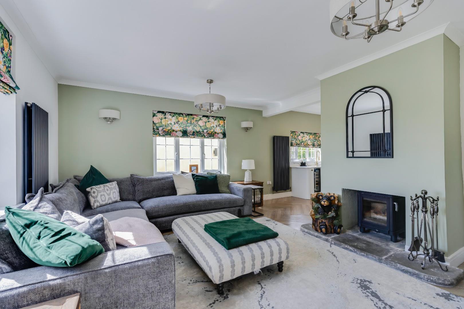 Penybryn, Llantwit Major Road, Crossways, Nr Cowbridge, Vale of Glamorgan, CF71 7LJ